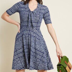 Effie's Heart Symphony Sheet Music Dress Size XS Navy Blue Retro A-line Stretch